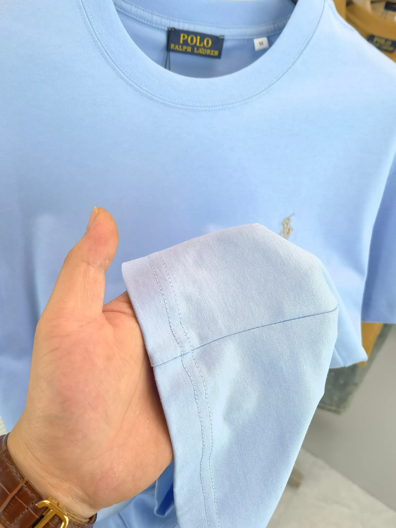 P180 🔥 Ralph Lauren Polo (available all year round) short-sleeved T-shirt 280g Couple style, same style for men and women. Made of imported custom-dyed fabric, fashionable yet luxurious. The quality is unquestionable. The upper body effect is great💂🏿 The single product is very unique. Color: Picture color Size: M ~ 2xL